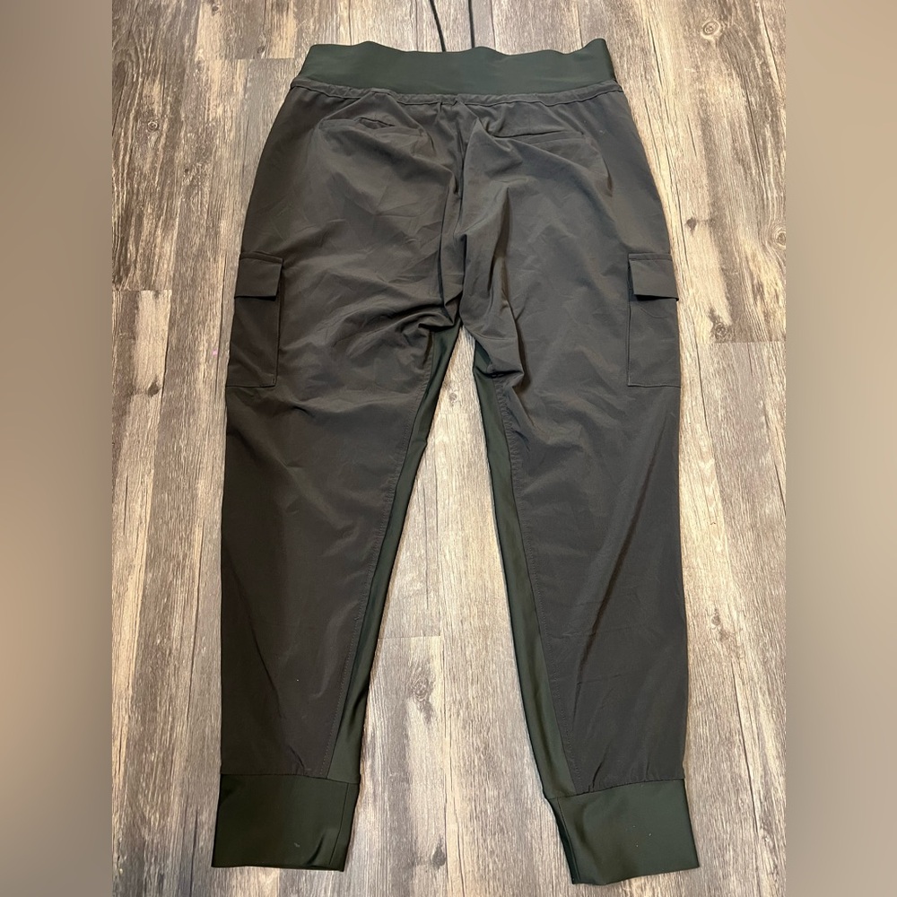 Athleta Sutton Joggers Arbor Olive Mid-Rise Cargo Style w/Adjustable Waistband - Picture 9 of 10